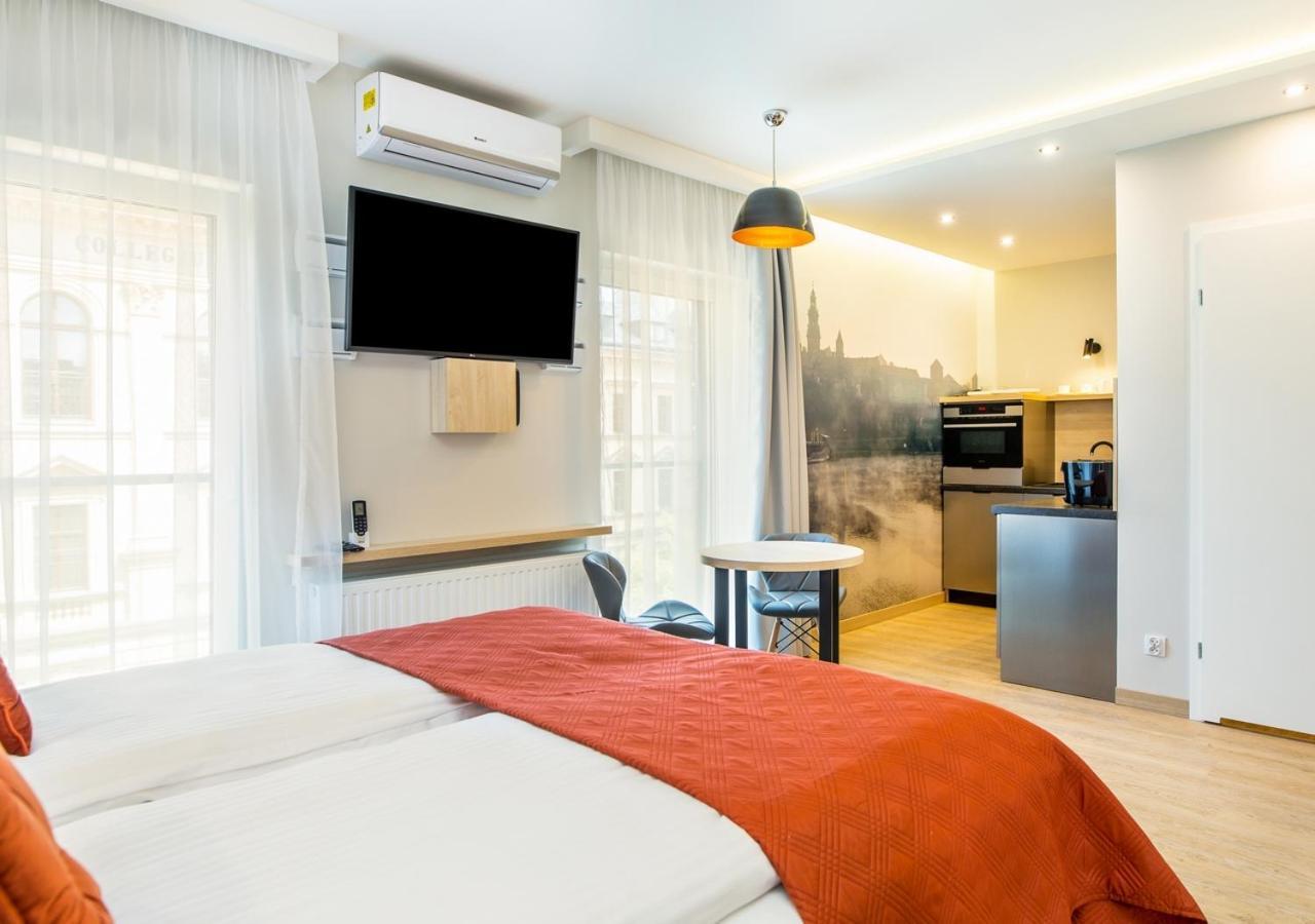 Inpoint With Parking Available Hotel apartamentowy 3*