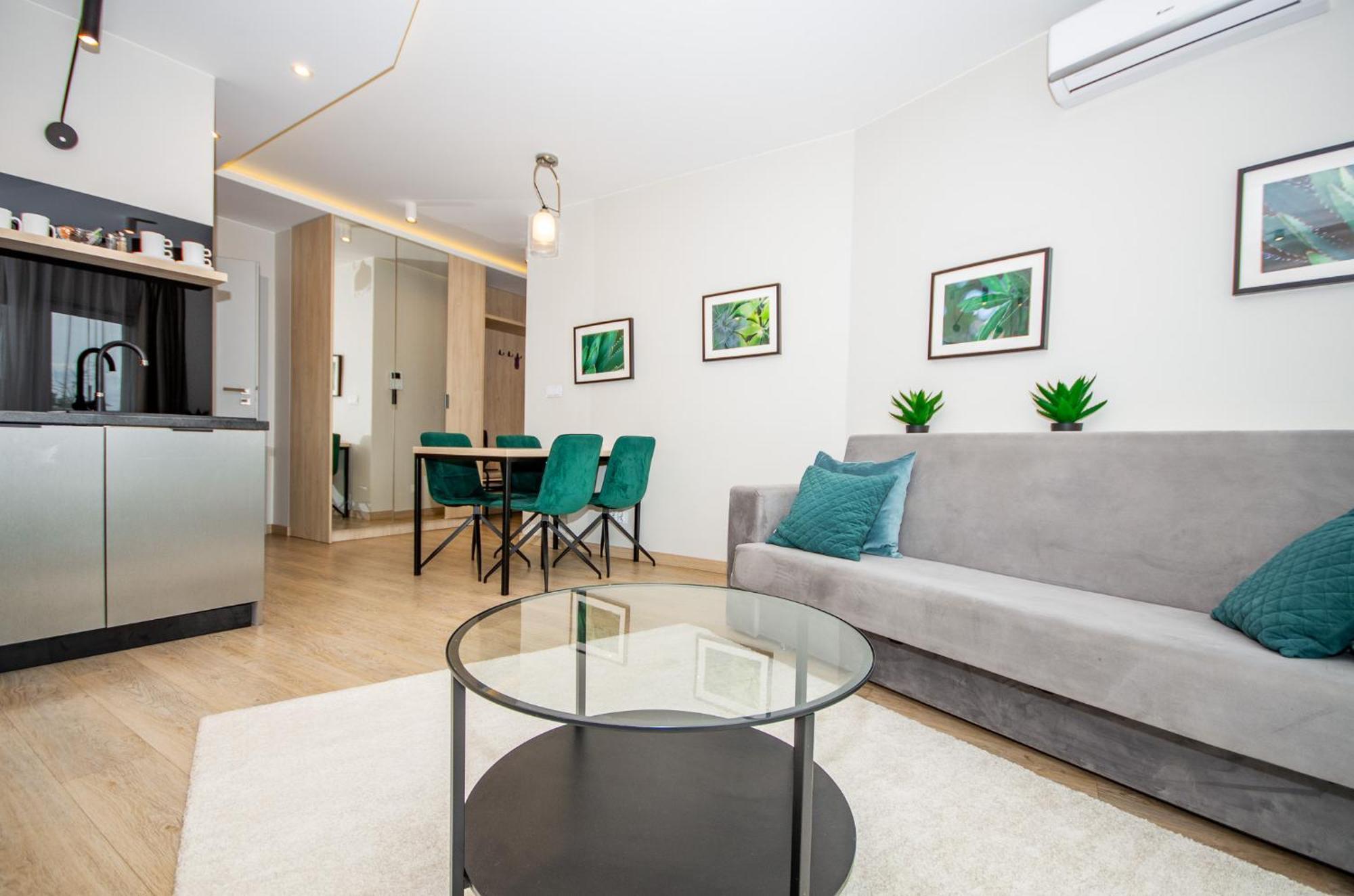 Inpoint With Parking Available Hotel apartamentowy Kraków