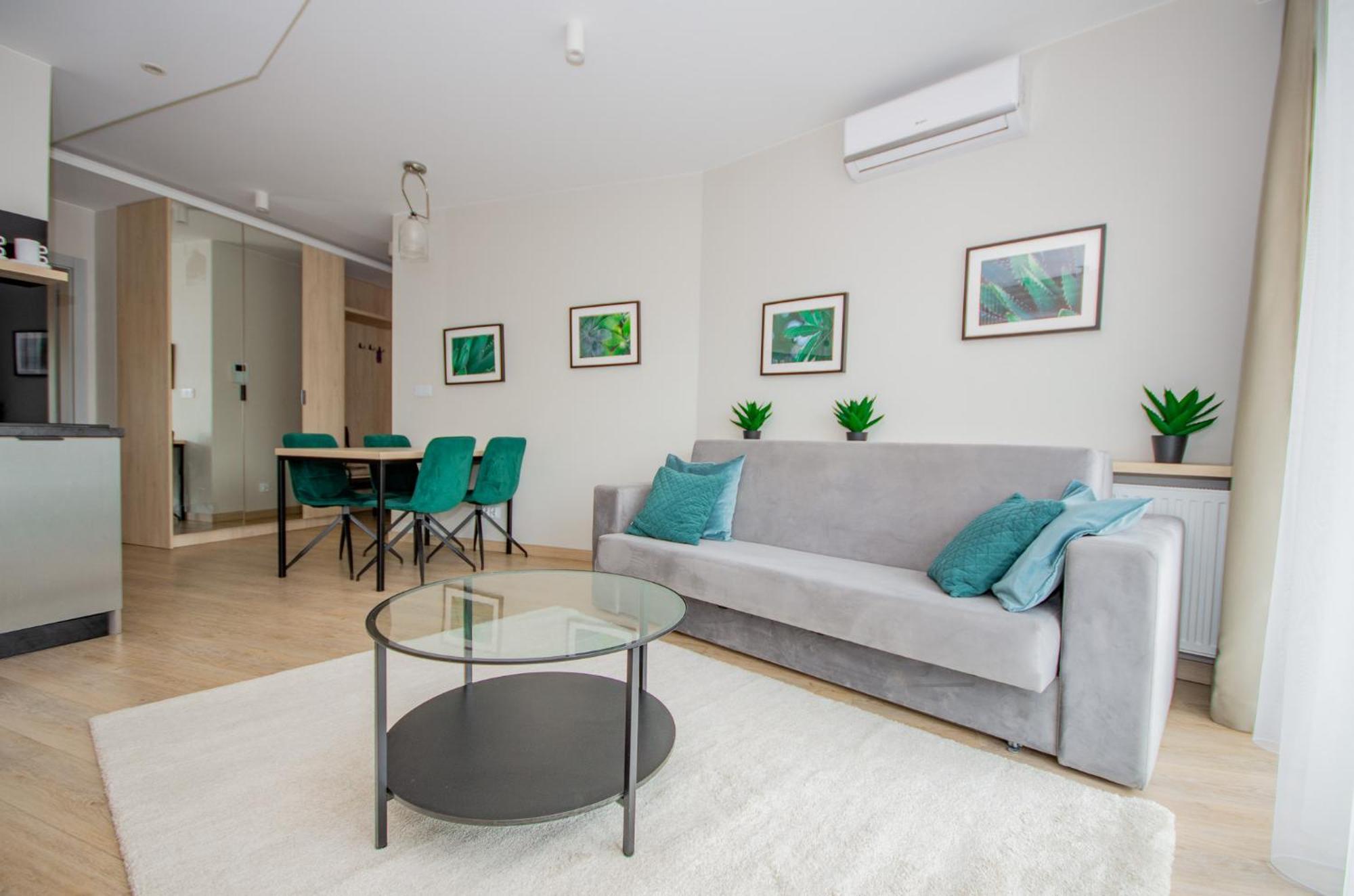 Inpoint With Parking Available 3* Kraków