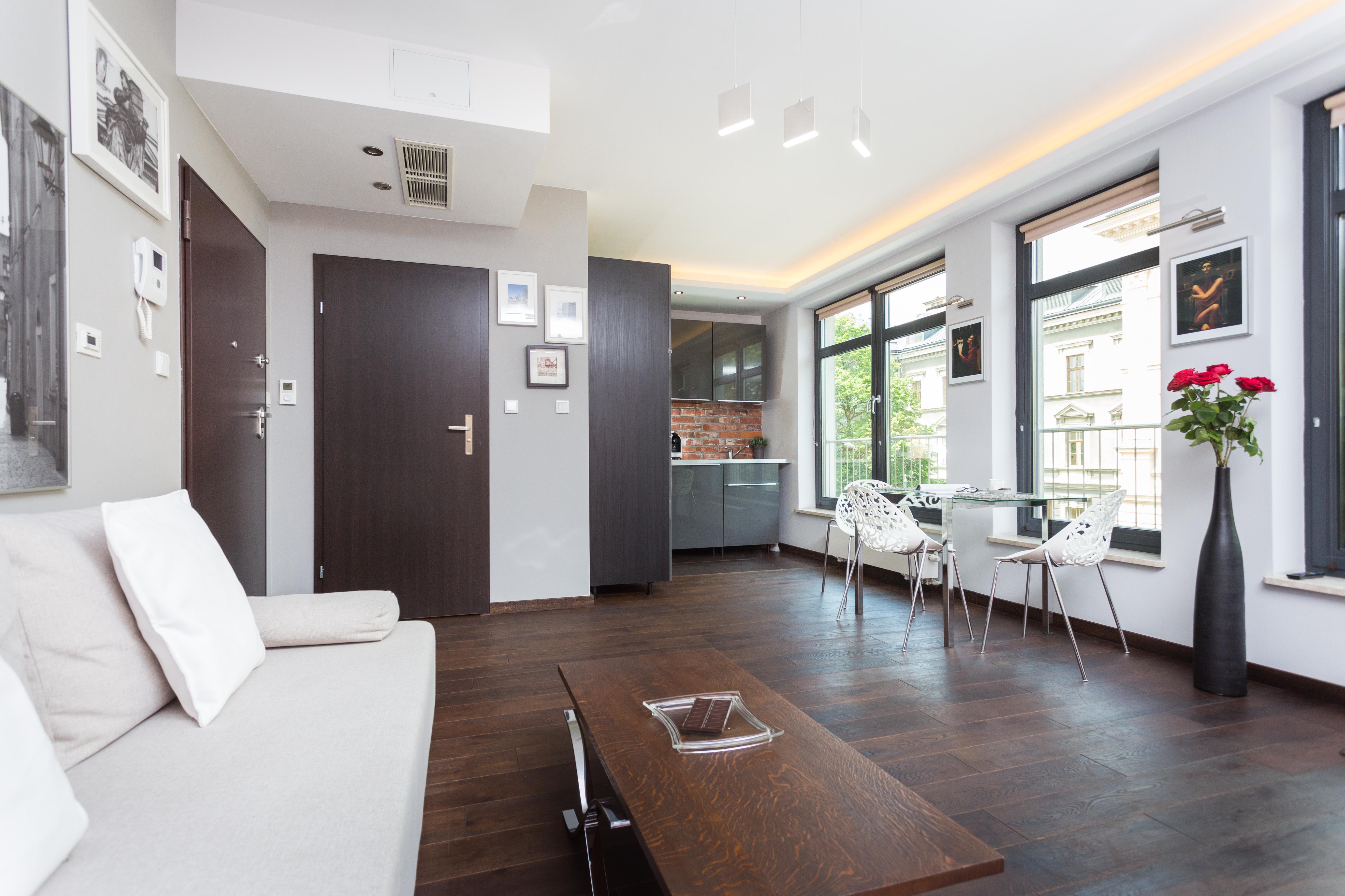 Inpoint With Parking Available 3* Krakau