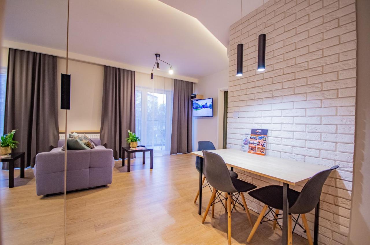Inpoint With Parking Available Aparthotel Krakau